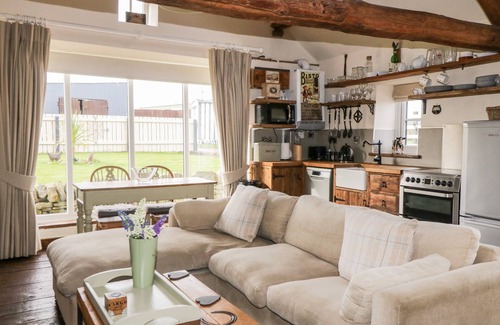 Whitby Cabaña | The Cowshed