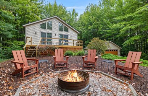 Saugatuck Casa | The Coyote