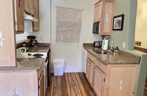 Taos Ski Valley Condominio | The Coziest Lift View Condo in Taos Ski Valley