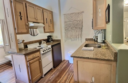 Taos Ski Valley Condominio | The Coziest Lift View Condo in Taos Ski Valley