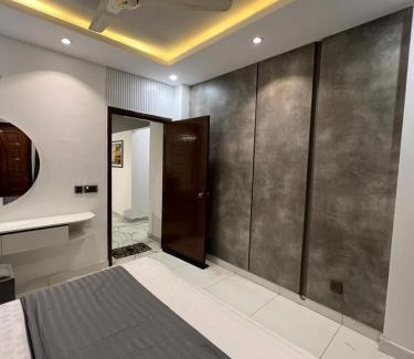 Gulshan-e-Iqbal Apartamento | The Cozy 2BR APT at Gulshan Iqbal 13-E