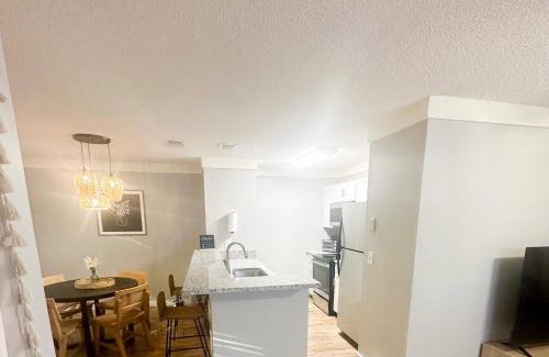 Huntsville Apartamento | The Cozy Bohemian in Mid-City!