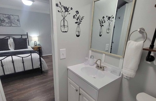 Ruffin Casa | -The Cozy Casa- 2 min drive from Exit 53 in Walterboro. Clean & Stylish!