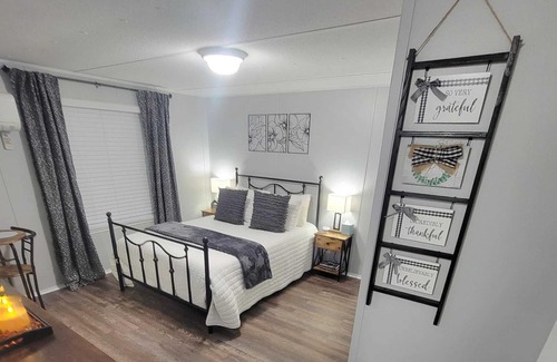 Ruffin Casa | -The Cozy Casa- 2 min drive from Exit 53 in Walterboro. Clean & Stylish!