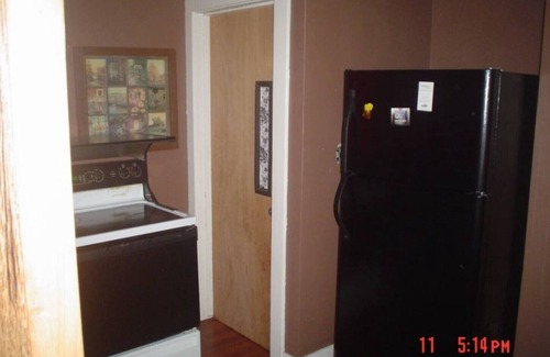 Jetmore Apartamento | The Cozy Cavern (Top floor Apartment).