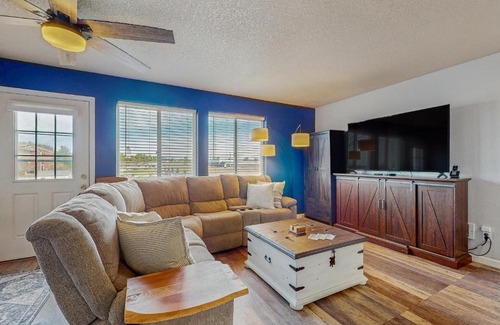 Long Beach Casa | The Cozy Coast