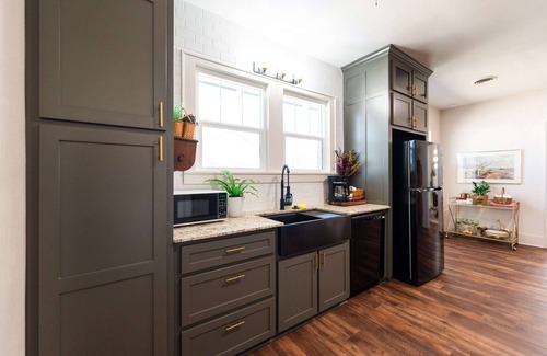 Morrilton Casa | The Cozy Craftsman~ Petit Jean & The Nest 15min