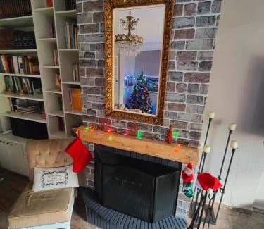 Pella Casa | The Cozy Garden Villa