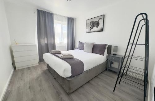 Cray Valley East Apartamento | The Cozy Hideaway - 2 Bedroom apartment with garden in Orpington with free Parking