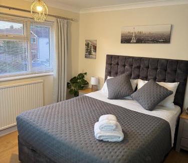 Ifield Casa | The Cozy Home