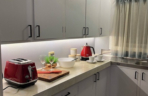 Upper Hutt Casa | The Cozy Hutt Home - 2-minutes to City Centre, Brewtown and Hutt River Trail