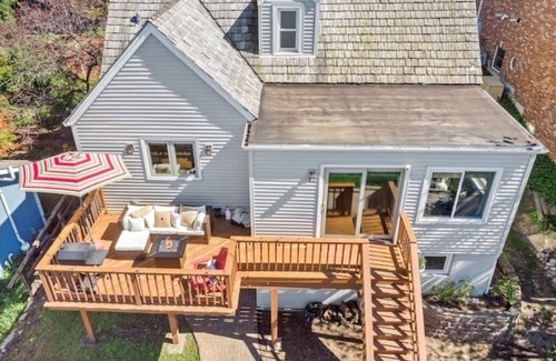 Solon Mills Casa | The Cozy Lake House