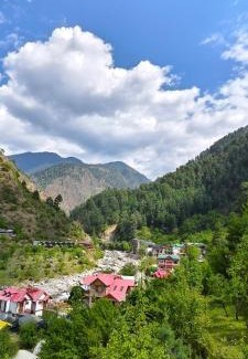 Banjar Casa | The Cozy Monks - Tirthan Valley