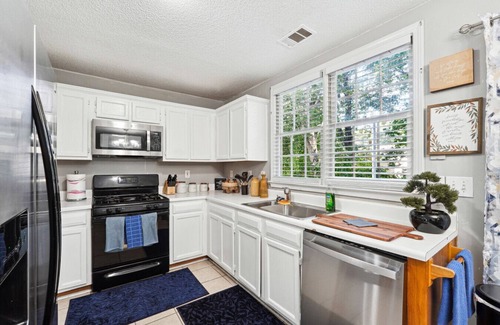 Johns Creek Casa | The Cozy Nest - Home Away From Home
