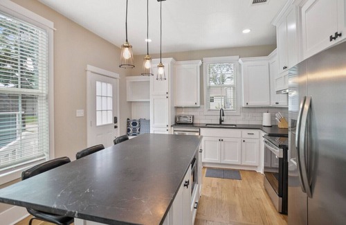 Brenham Casa | The Cozy Pecan: Charming Brenham Retreat