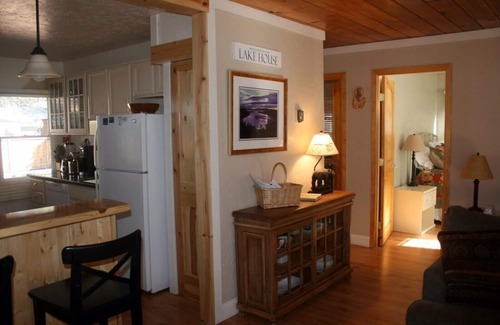 Al Tahoe Cabina | The Cozy Tahoe Cabin - Bañera de hidromasaje, Se admiten mascotas, y 5 min. al lago