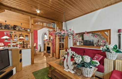Fulerum Villa | The Cozy Villa with Indoor Pool