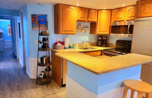Matlacha Casa | The Crab Shack - Fully-equipped and Updated 2-bedroom Waterfront Vacation Rental