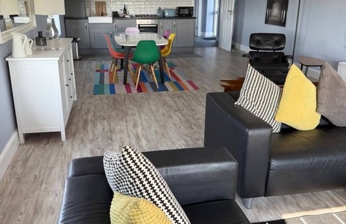Killotteran Apartamento | The Creamery Loft at Annestown House