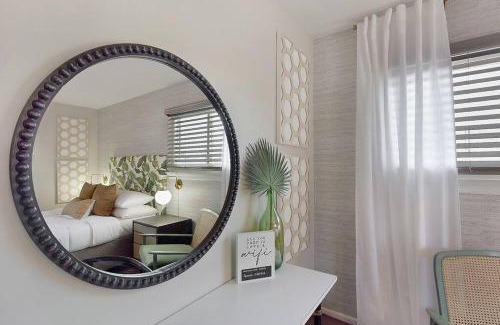 Lakeview Casa | The Creative Experience 3 bedroom Residential Home