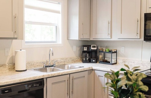 Leland Casa | The Creek Cottage - Waterfront Rental, Waterfront Rental Near Downtown Wilmington