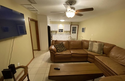 Homosassa Casa | The Creek! in Old Homosassa across the street from the Freezer