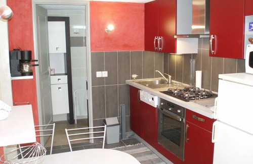 Ensues-la-Redonne Apartamento | Los arroyos, el mar, las caminatas y un hermoso apartamento con piscina.