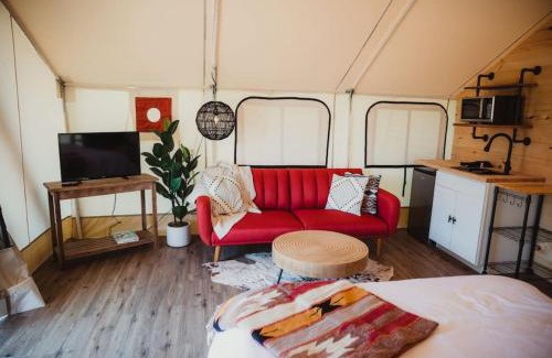 Cadiz Otro | The Creekview,Luxury Safari Tent