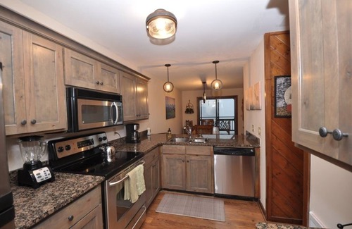 Sugar Mountain Condominio | The Crest 200c 2 Bedroom Condo by Redawning