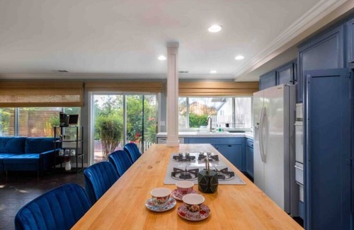 Estates at Canyon Crest Casa | The Crest Haven, Arcade, Game Room, Spacious Backyard, Parking, AC, Multiple TVs
