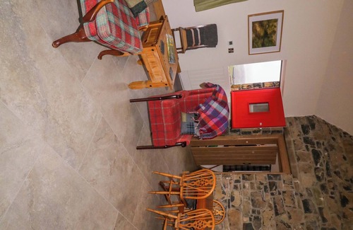 Ballymena Cabaña | THE CROFT, pet friendly, character holiday cottage in Cloughmills
