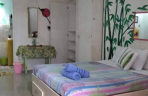 Oslob Complejo | The Cronin Residence