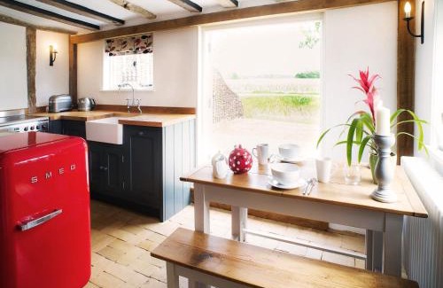 Saxmundham Casa | The Cross Wing by The Suffolk Cottage Collection