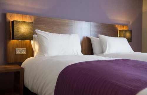 Dulwich Hotel | The Crown & Greyhound by Innkeeper's Collection