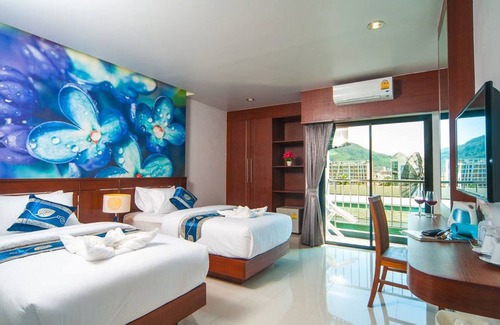 Patong Hotel | The Crystal Beach Hotel