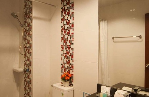 Patong Hotel | The Crystal Beach Hotel