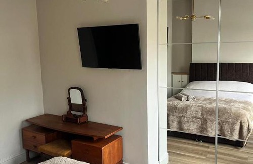 Montpellier Cama Y Desayuno | The Curious Apartment, Cheltenham