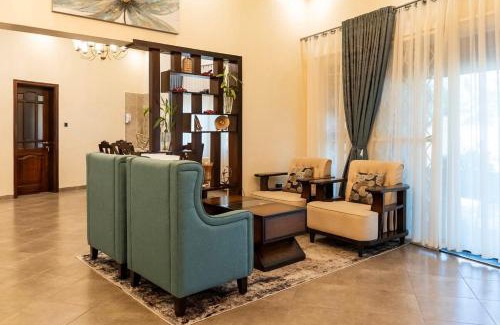Kampala Casa | The Curvalux House, Entebbe-Kigo