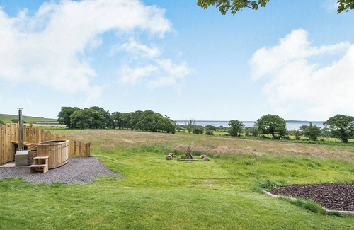 Bankend Cabaña | The Curve at Caerlaverock Estate