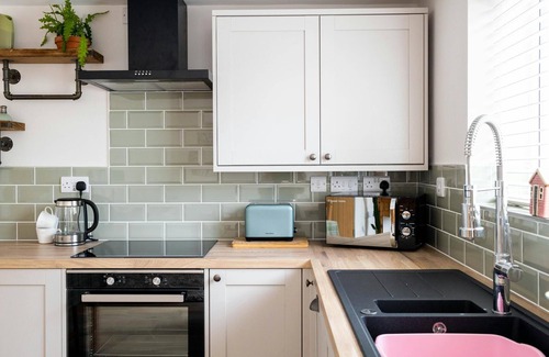 Dwrbach Cabaña | The Cwtch, Fishguard