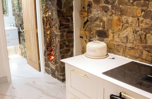 Maesteg Casa | The Cwtch A fusion of modern meets old in a traditional Welsh mining valley