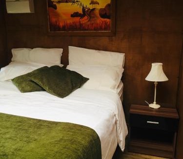 South Molton Otro | The Dainty Den, Headgate Farm,