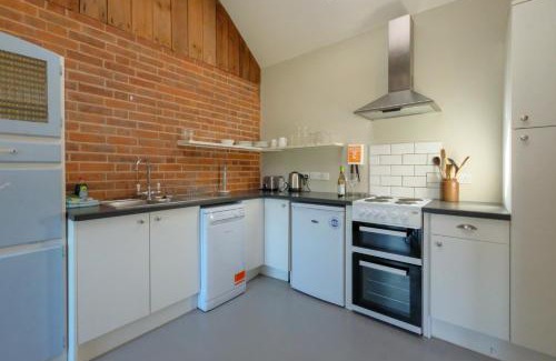 Friston Casa | The Dairy Cottage