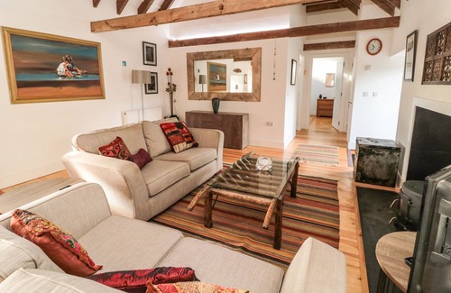 Berwick-upon-Tweed Casa | THE DAIRY, romantic, character holiday cottage in Berwick-Upon-Tweed