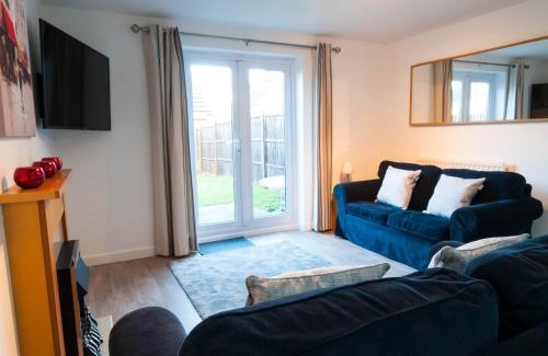 Castle Donington Casa | The Dakota - next to East Midlands Airport