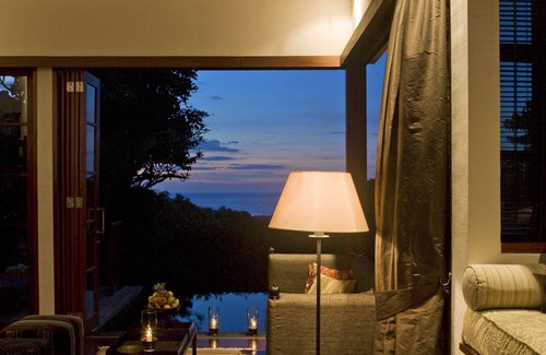 Kayu Putih Hotel | The Damai
