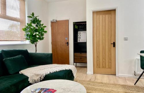 Chesterfield Apartamento | The Dance School - 1 and 2 Bedroom Apartments in the Heart of Chesterfield