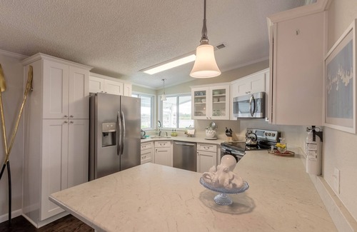 Edgewater Casa | The Dancing Dolphin Retreat