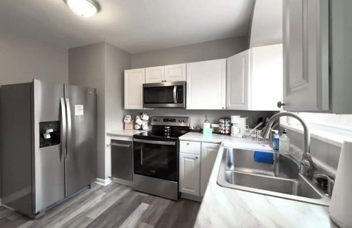 Highland Heights Casa | The Darling Rose | 10 min to Downtown Cincinnati