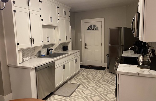 Eau Claire Apartamento | The Davis Historic Home